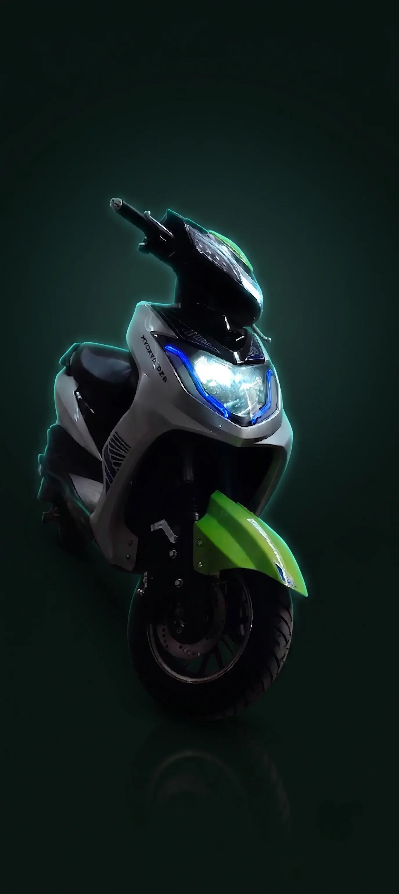 Electric scooter rental MyOxy EV Scooter Emerald Green in Mysuru